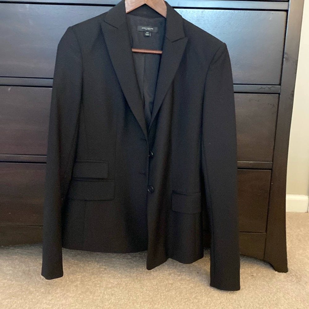 Ann Taylor size 2 Tall Women’s blazer